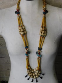 AFRICAN TRADE BEADS ROCK STONE LAPIDARY SPECIMEN