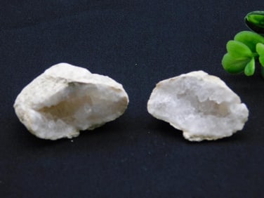 GEODE ROCK STONE LAPIDARY SPECIMEN