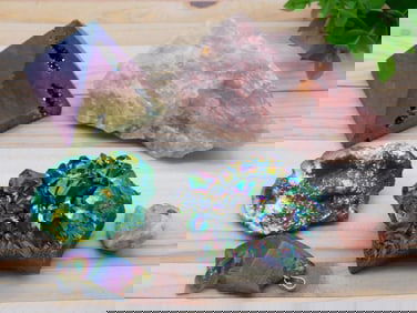 MIXED LOT ROCK STONE LAPIDARY SPECIMEN