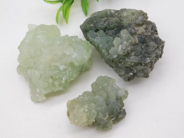 PREHNITE ROCK STONE LAPIDARY SPECIMEN