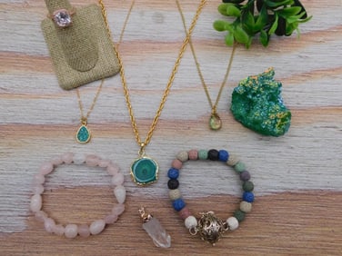 MIXED LOT ROCK STONE LAPIDARY SPECIMEN