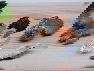 MIXED LOT ROCK STONE LAPIDARY SPECIMEN