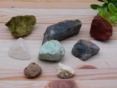 MIXED LOT ROCK STONE LAPIDARY SPECIMEN