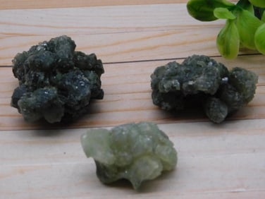 PREHNITE ROCK STONE LAPIDARY SPECIMEN