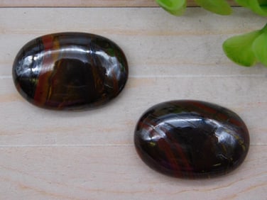 TIGER IRON CABOCHONS ROCK STONE LAPIDARY SPECIMEN