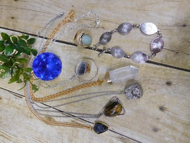 MIXED LOT ROCK STONE LAPIDARY SPECIMEN