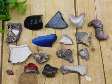 FORDITE MOTOR CITY AGATE ROCK STONE LAPIDARY SPECIMEN