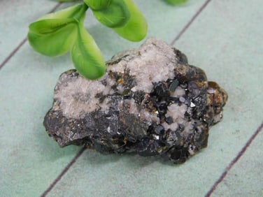 MIXED MINERAL SPECIMEN ROCK STONE LAPIDARY SPECIMEN