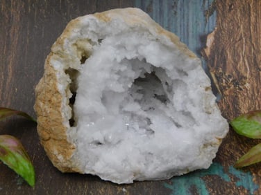 GEODE ROCK STONE LAPIDARY SPECIMEN