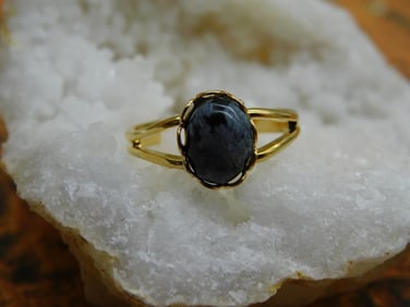 STONE RING SIZE 4 ROCK STONE LAPIDARY SPECIMEN