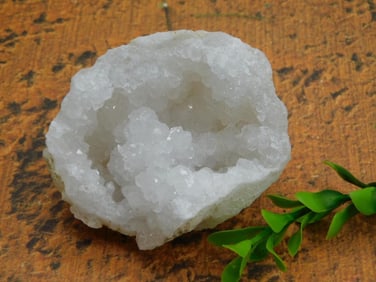 GEODE ROCK STONE LAPIDARY SPECIMEN