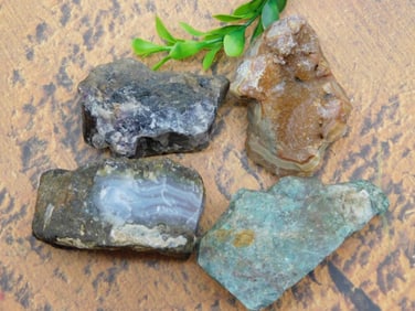 MIXED LOT ROCK STONE LAPIDARY SPECIMEN