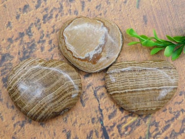 BANDED JASPER HEART ROCK STONE LAPIDARY SPECIMEN