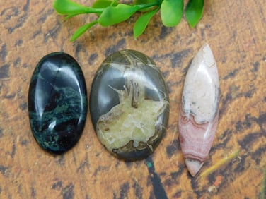 CABOCHONS ROCK STONE LAPIDARY SPECIMEN