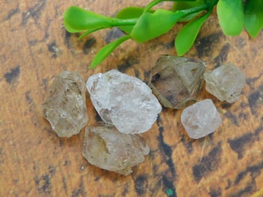 HERKIMER DIAMONDS ROCK STONE LAPIDARY SPECIMEN