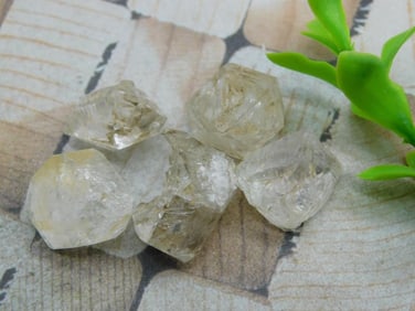 HERKIMER DIAMONDS ROCK STONE LAPIDARY SPECIMEN