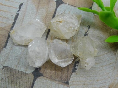 HERKIMER DIAMONDS ROCK STONE LAPIDARY SPECIMEN