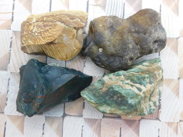 MIXED LOT ROCK STONE LAPIDARY SPECIMEN