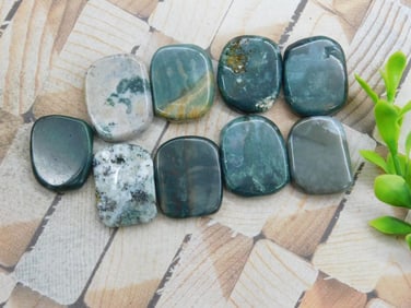 MIXED LOT ROCK STONE LAPIDARY SPECIMEN