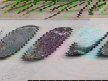 MIXED LOT ROCK STONE LAPIDARY SPECIMEN