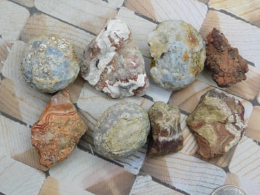 MIXED LOT ROCK STONE LAPIDARY SPECIMEN