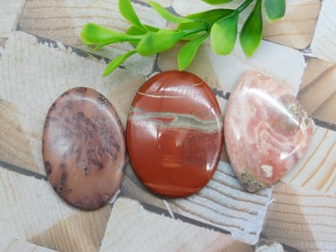 CABOCHONS ROCK STONE LAPIDARY SPECIMEN