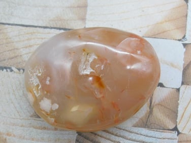 HATMANS FLOWER PETAL AGATE ROCK STONE LAPIDARY SPECIMEN