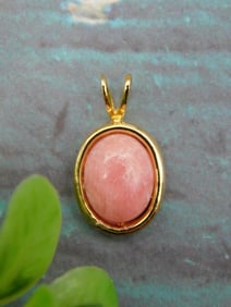 ROSE QUARTZ PENDANT ROCK STONE LAPIDARY SPECIMEN