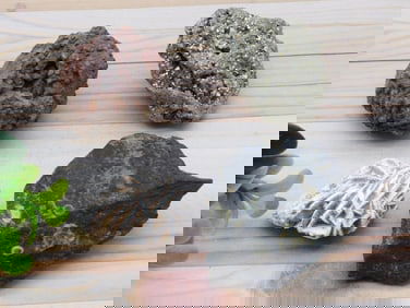 MIXED LOT ROCK STONE LAPIDARY SPECIMEN