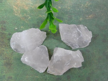 ROSE QUARTZ ROCK STONE LAPIDARY SPECIMEN