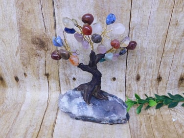 STONE TREE ROCK STONE LAPIDARY SPECIMEN