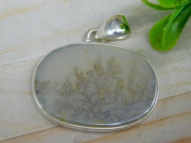 DENDRITIC AGATE PENDANT ROCK STONE LAPIDARY SPECIMEN