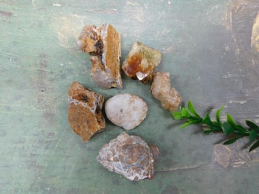 MIXED ROUGH ROCK ROCK STONE LAPIDARY SPECIMEN