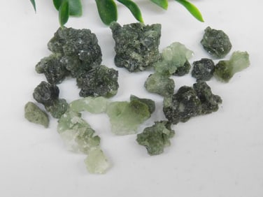 PREHNITE ROCK STONE LAPIDARY SPECIMEN