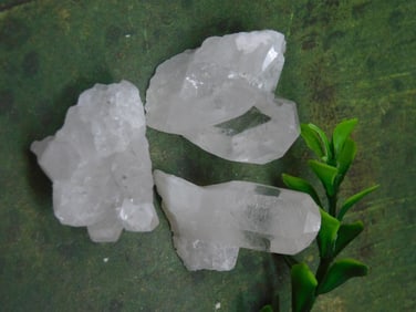 QUARTZ ROCK STONE LAPIDARY SPECIMEN