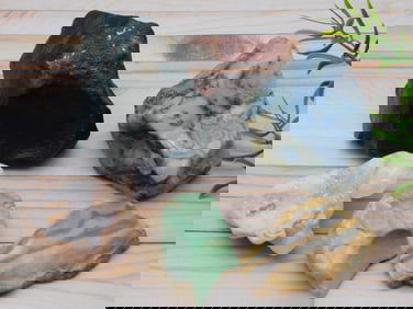 MIXED ROUGH ROCK ROCK STONE LAPIDARY SPECIMEN