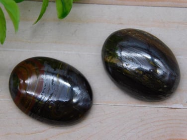 TIGER IRON CABOCHON ROCK STONE LAPIDARY SPECIMEN