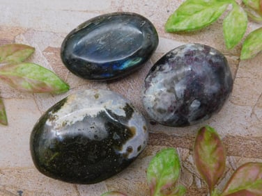 MIXED LOT ROCK STONE LAPIDARY SPECIMEN