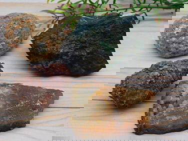 MIXED LOT ROCK STONE LAPIDARY SPECIMEN