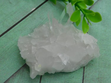 QUARTZ ROCK STONE LAPIDARY SPECIMEN