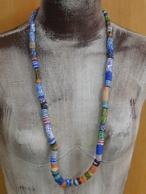 AFRICAN TRADE BEADS ROCK STONE LAPIDARY SPECIMEN