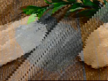 QUARTZ ROCK STONE LAPIDARY SPECIMEN