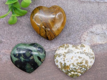 STONE HEARTS ROCK STONE LAPIDARY SPECIMEN