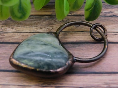 GENUINE STONE PENDANT ROCK STONE LAPIDARY SPECIMEN