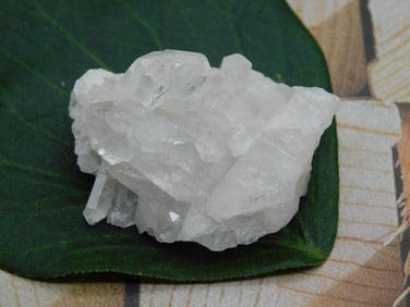 QUARTZ ROCK STONE LAPIDARY SPECIMEN