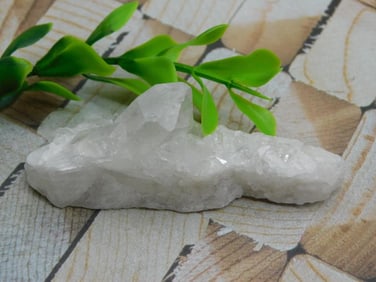 QUARTZ ROCK STONE LAPIDARY SPECIMEN