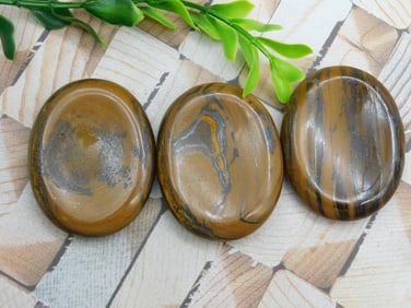 WORRY STONES ROCK STONE LAPIDARY SPECIMEN