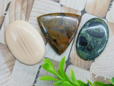 CABOCHONS ROCK STONE LAPIDARY SPECIMEN