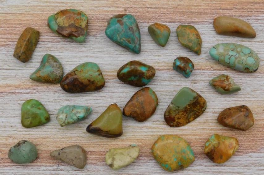 NATURAL TURQUOISE ROCK STONE LAPIDARY SPECIMEN (1 of 2)