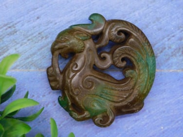 CARVED JADE ROCK STONE LAPIDARY SPECIMEN